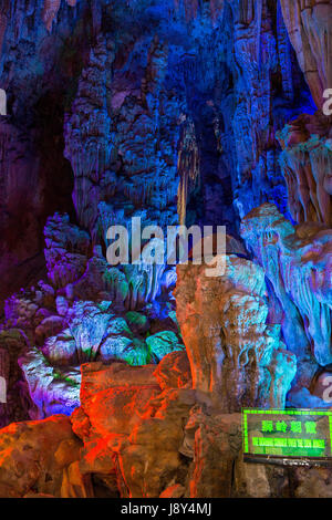Reed Flute Cave, région du Guangxi, Chine. Banque D'Images