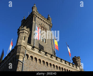 DILLENBURG, ALLEMAGNE, LE 27 MAI 2017 : La 19 ème tour ,'Wilhelmsturn', un célèbre monument à Dillenburg, Hesse, sur un fond de ciel bleu. Banque D'Images