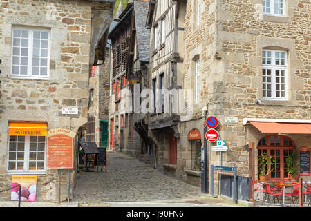 Le Port De Dinan, France. Banque D'Images