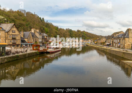 Le Port de Dinan, France. Département de Bretagne en France. Banque D'Images