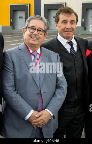 District de Pervomaisky, Région de Tambov, en Russie. 30 mai, 2017. Co-propriétaire de Grupo Fuertes (Espagne) José Fuertes (à gauche) et président du conseil d'administration de Cherkizovo Group (Russie) Igor Babaev lors de la cérémonie d'ouverture de ce projet commun de dindons en croissance ''Turquie Tambov'' dans le district de Pervomaisky de la région de Tambov Crédit : Aleksei Sukhorukov/ZUMA/Alamy Fil Live News Banque D'Images