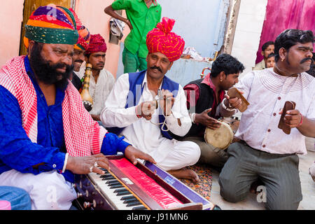 Kalbelia nomades du Rajasthan, Inde Banque D'Images