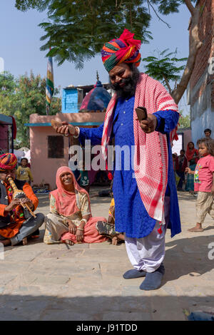 Kalbelia nomades du Rajasthan, Inde Banque D'Images