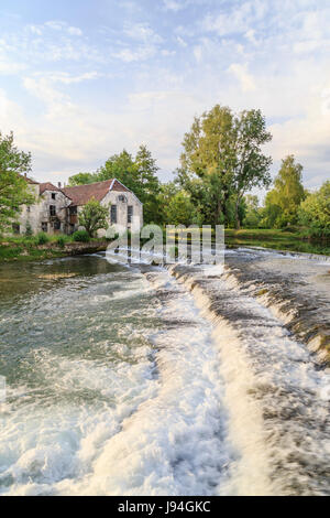 La France, l'Aube (10), Mussy-sur-Seine, la Seine // France, Aube, Mussy sur Seine, Seine River Banque D'Images