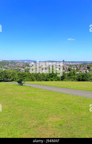 Sheffield City skyline de Meersbrook Park, Sheffield, South Yorkshire, Angleterre, Royaume-Uni. Banque D'Images