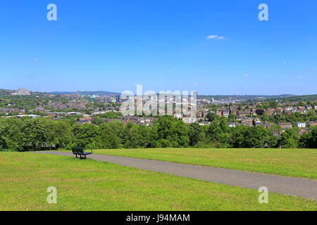 Sheffield City skyline de Meersbrook Park, Sheffield, South Yorkshire, Angleterre, Royaume-Uni. Banque D'Images