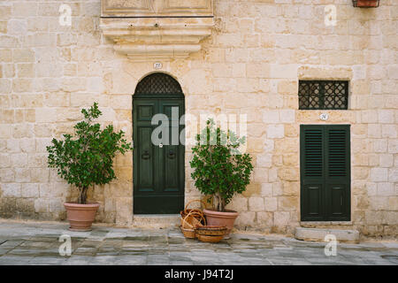 Façade de maison traditionnelle maltaise à Mdina, Malte Banque D'Images