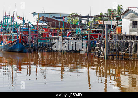 Le village de pêcheurs appelé Bagan Sekinchan en ville. La Malaisie. Banque D'Images