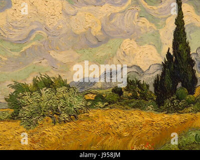 Vincent Van Goghâ€ ™'s 'champ de blé avec des cyprès' est une célèbre peinture à l'huile de 1889 qui met en valeur ses coups de pinceau tourbillonnants caractéristiques et l'utilisation vibrante de la couleur, représentant un champ de blé sous un ciel dynamique avec des cyprès. Banque D'Images