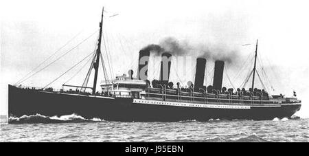 Photo de la SS Kaiser Wilhelm Der Grosse en mer Banque D'Images