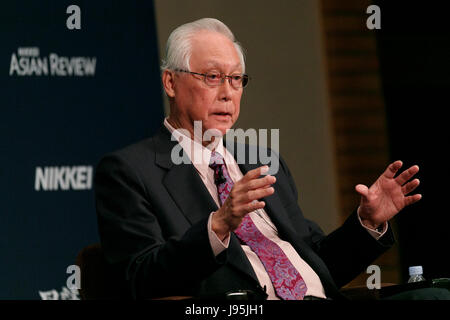 L'ancien Premier Ministre de la République de Singapour Goh Chok Tong parle au cours de la 23e Conférence internationale sur l'avenir de l'Asie le 5 juin 2017, Tokyo, Japon. La 23e Conférence internationale sur l'avenir de l'Asie rassemble 27 dirigeants de la région pour deux jours de discussions sur des questions comme l'influence des Américains et Brexit première et sur l'Asie. Credit : Rodrigo Reyes Marin/AFLO/Alamy Live News Banque D'Images