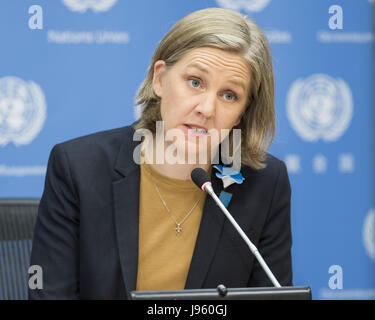 New York, NY, USA. 5 juin, 2017. KAROLINA SKOG, le ministre de l'environnement de la Suède, à l'Organisation des Nations Unies à New York le 5 juin 2017. Crédit : Michael Brochstein/ZUMA/Alamy Fil Live News Banque D'Images