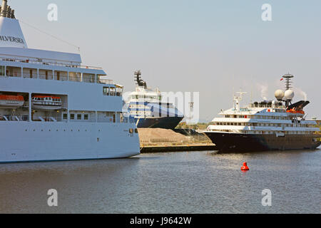 Deux recouvrements à Leith Docks.Edinburgh Banque D'Images