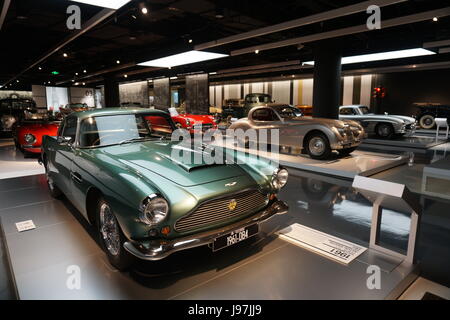 L'exposition d'un classique 1961 Aston Martin DB4 Banque D'Images