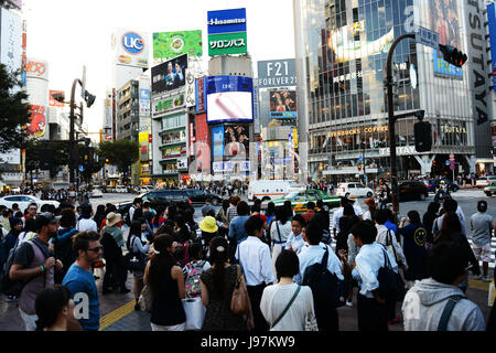 Croisement de Shibuya à Tokyo. Banque D'Images