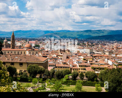 Florence, Italie - 19 avril 2017 - Vue de Florence, Italie, vu depuis le jardin de Boboli. Banque D'Images