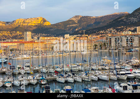 Port et marina de Toulon. France Banque D'Images