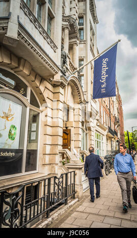 Sothebys sur New Bond Street, Mayfair, London, England, UK Banque D'Images