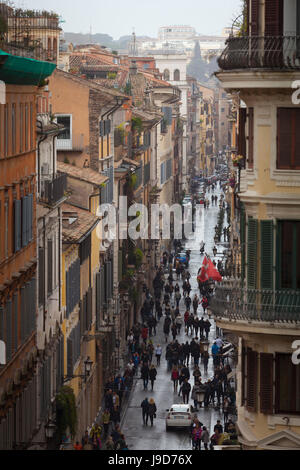 Une vue sur une rue animée, Rome, Latium, Italie, Europe Banque D'Images