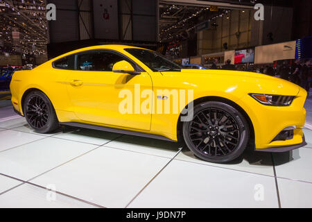 Genève, SUISSE - Le 4 mars 2015 : Ford Mustang à la 85e International Salon Automobile de Genève à Palexpo, Genève. Banque D'Images