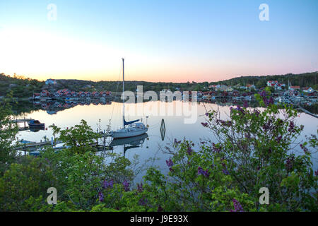 Port du village de la côte ouest suédoise Banque D'Images