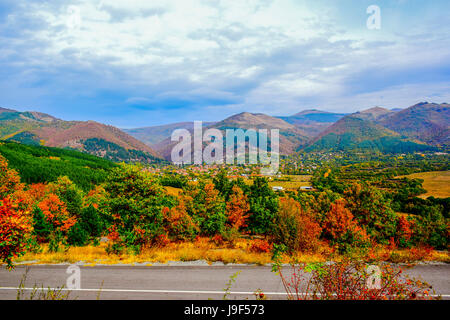 Vidin, Bulgarie, Koprivshtitsa, Teteven, Malyvitsa pick, Rila et Pirin, Pancharevo lake, Etara : de beaux endroits de la Bulgarie, de l'Europe Banque D'Images