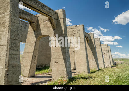 Ruines de béton d'une des cinq stations de pompage et des usines de potasse de fabrication au cours de la Première Guerre mondiale près d'Antioche, Nebraska Banque D'Images