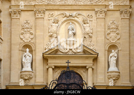 Façade baroque restauré de la chapelle de la Visitation (c17e) ou chapelle des Visitandines Aix-en-Provence Provence France Banque D'Images