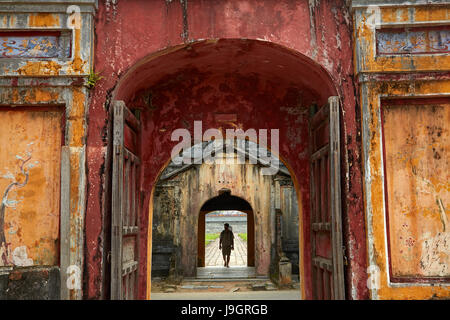 Les passerelles, Dien Tho palace historique, Hue Citadel (cité impériale), la teinte, la côte centrale du nord du Vietnam, Banque D'Images