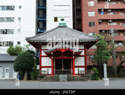 Kasumisekiyama Hongakuin Taiso Temple est un temple de la secte Jodo de bouddhisme situé dans un quartier calme à Shinjuku, Tokyo. Banque D'Images