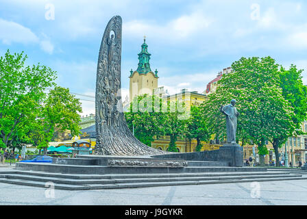 LVIV, UKRAINE - 16 MAI 2017 : la vague de bronze de la renaissance nationale est la partie du monument Taras Shevchenko, situé sur l'avenue Svobody Banque D'Images