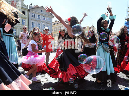 Prague, République tchèque. 09Th Juin, 2017. Le festival Khamoro mondiale des Roms, Prague, République tchèque le 2 juin 2017. Credit : Katerina Sulova/CTK Photo/Alamy Live News Banque D'Images