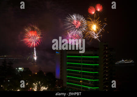 La spectaculaire Nouvel An feu d'artifice à Funchal, Madère Banque D'Images