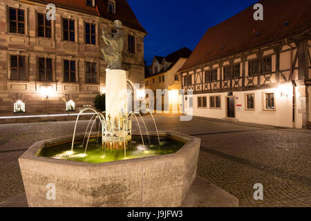 Botenlauber-Brunnen (bien), à l'hôtel de ville, Füllbacher Hof, la place de l'hôtel de ville, l'heure bleue, Bad Kissingen, Franconia, Bavaria, Germany, Europe Banque D'Images