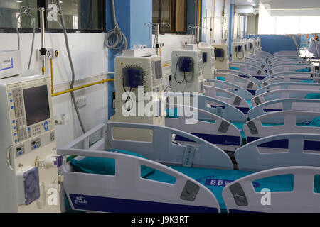 Centre de dialyse rénale. Gonoshasthaya centre de dialyse (GDC) à Dhaka se passe à l'opération, à faible coût des soins de santé aux patients atteints d'une maladie rénale la stru Banque D'Images