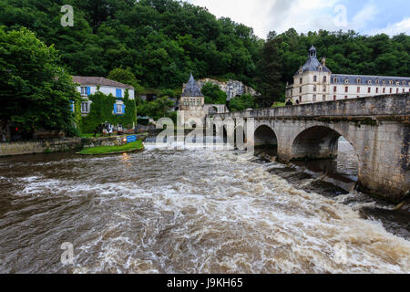 France, Dordogne, Brantome, la Dronne, le coude bridge, l'abbaye Saint-Pierre de Brantôme et Abbey Mill Banque D'Images