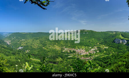 France, Doubs, Renedale, belvédère de Renedale, vue sur la vallée de la Loue, Mouthier Haute Pierre et gauche Lods Banque D'Images