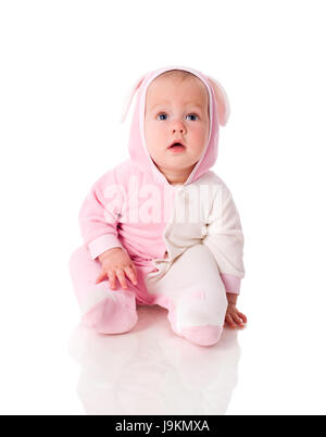 Six mois baby wearing bunny suit isolated on white Banque D'Images