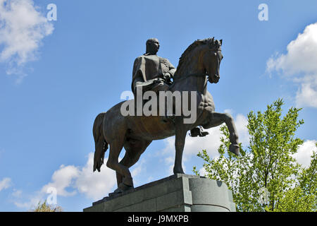 Erevan, Arménie - janvier 10, 2017:Statue d'Ivan Bagramian (1897-1982). Commandant militaire soviétique et maréchal de l'Union soviétique d'origine arménienne Banque D'Images