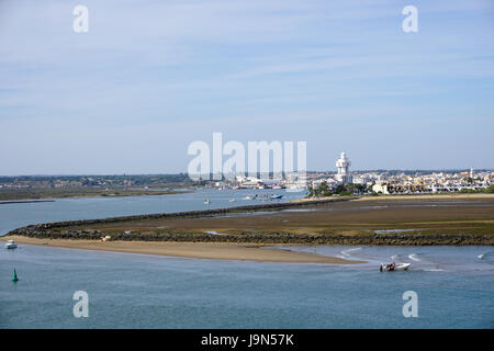 Espagne Costa de la Luz Isla Canela et moral Cristina Bateau de pêche espagnol en estuaire Banque D'Images