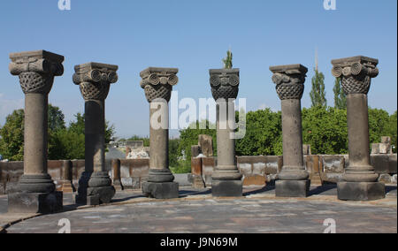 Ruines de 7ème siècle cathédrale de Zvartnots en Arménie Banque D'Images