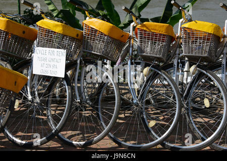 Location de bicyclettes, Luang Prabang, Laos Banque D'Images