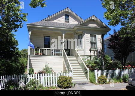 La reine Anne Cottage construit ca. 1900, Hercules Village, California Banque D'Images