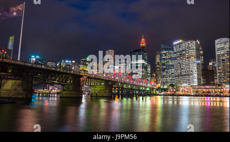 Darling Harbour, de Cockle Bay au crépuscule. Sydney, NSW, Australie. Banque D'Images