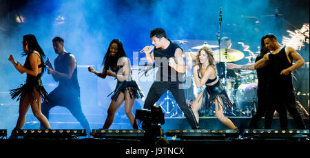 Gijon, Espagne. 3 juin, 2017. Chanteur portoricain, Ricky Martin, perfoms vivre durant son concert de 'One World Tour' à Laboral University le 3 juin, 2017 à Gijon, Espagne. ©david Gato/Alamy Live News Banque D'Images