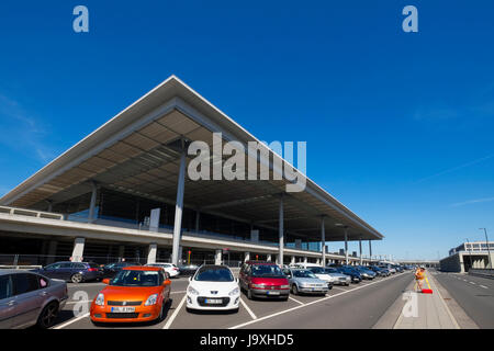 Vue de Berlin Brandenburg déserte Willi-Brandt non achevé Terminal de l'aéroport et 7 ans de retard à Berlin Allemagne Banque D'Images