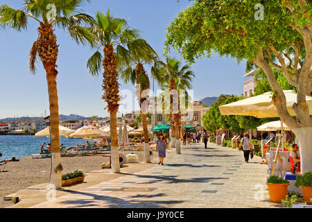 Bodrum town East bay area et 'bar' de la rue piétonnière, Province de Mugla, Turquie. Banque D'Images