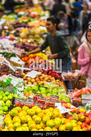 Fruits & Légumes cale au Paddy's market, Chinatown, Sydney, Australie. Banque D'Images