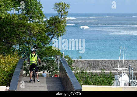 Circonscription cycliste sur le port de Saint-Gilles les Bains, La Réunion Banque D'Images