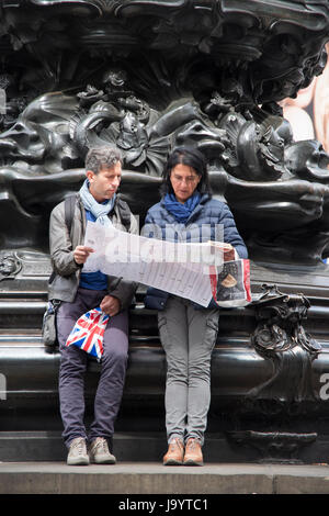 Vues dans et autour de Piccadilly Circus à Londres Banque D'Images